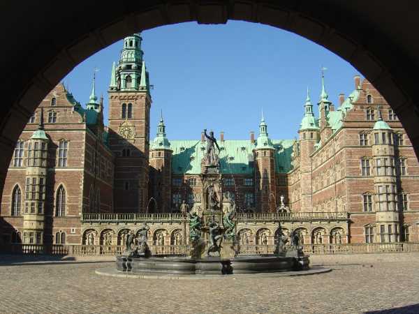 Hiller&ouml;d